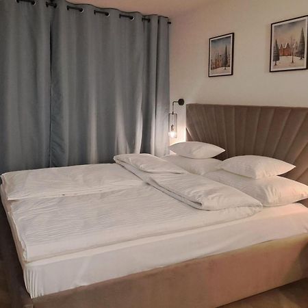 Falcon Apartment Center 4 Metro Swietokrzyska Warsaw Ngoại thất bức ảnh