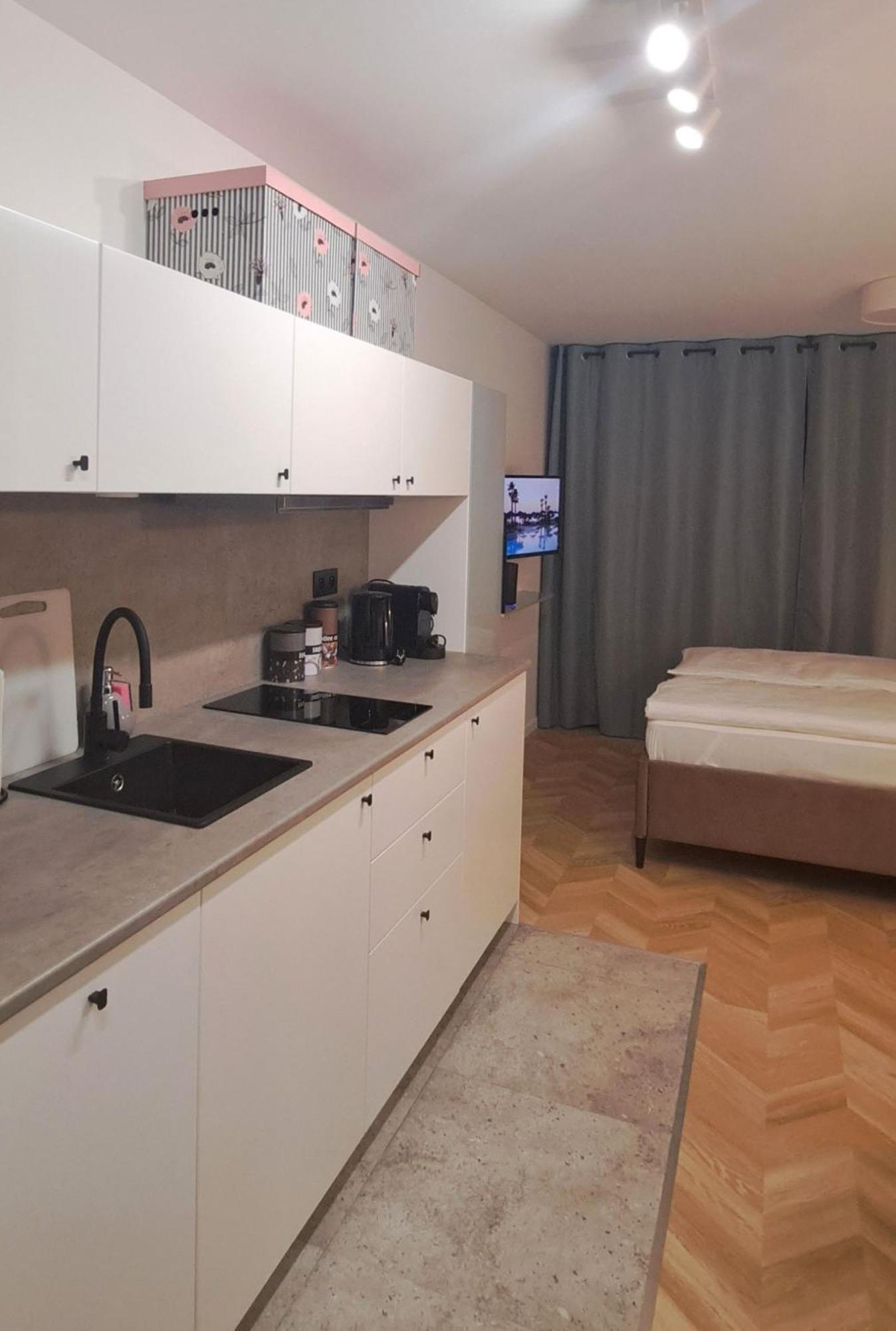 Falcon Apartment Center 4 Metro Swietokrzyska Warsaw Ngoại thất bức ảnh